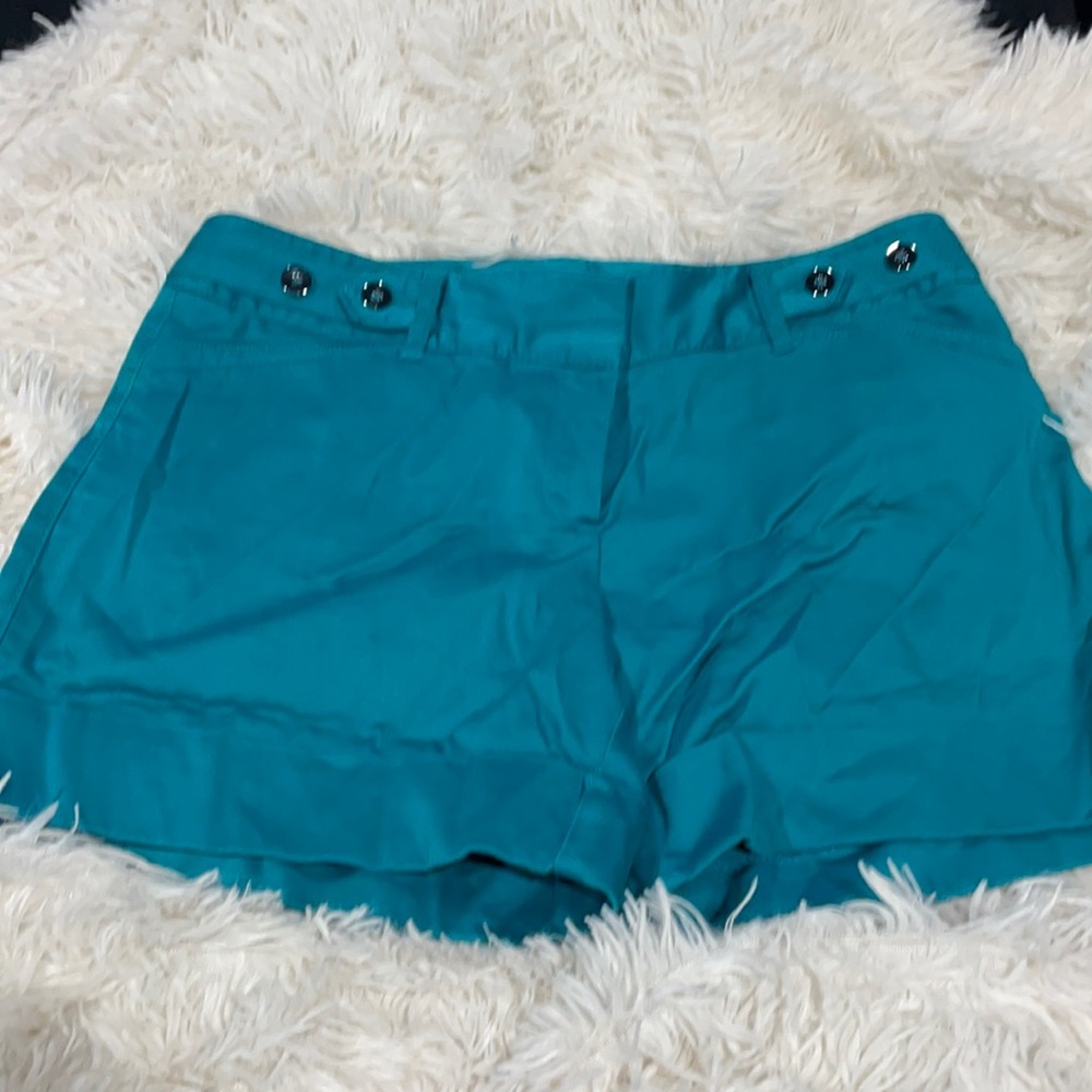 Turquoise White House black market shorts size 6